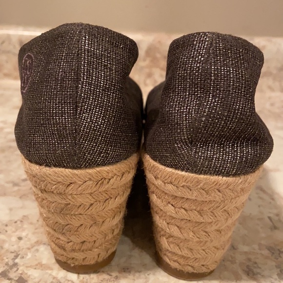 Tory Burch Wedges Size 10 - Picture 3 of 8